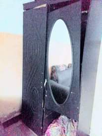 A picture of Feni sofa kabati