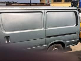 A picture of Direct tokumbo Toyota hiace bus from Singapore
