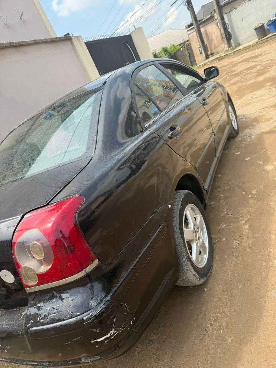 A picture of TOYOTA AVENSIS 2004 BUY AND DRIVE