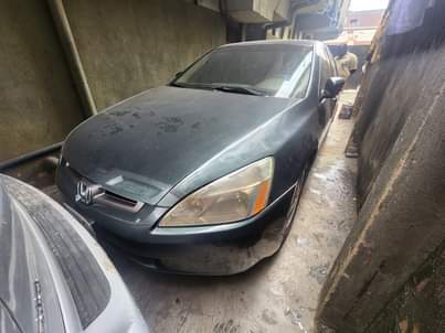A picture of standard register 2005 Honda