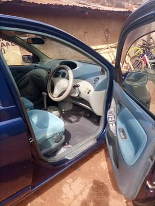 A picture of Toyota Vitz