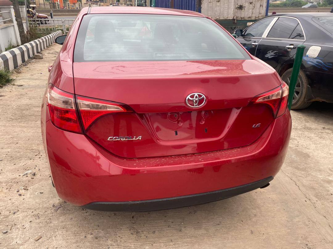 A picture of 2018 corolla Tokunbo