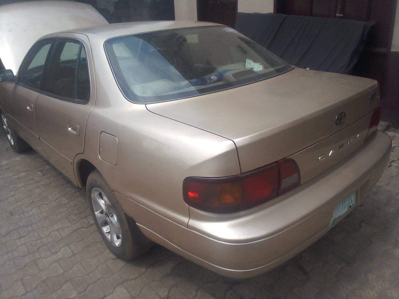 A picture of 2000 Toyota orobor camry