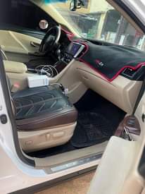 A picture of Toyota venza 011