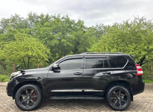 A picture of Toyota Prado