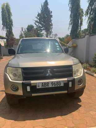 used mitsubishi pajero