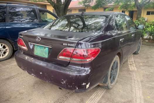 A picture of Used ES330 for sale call 09064411989 just body work needed
