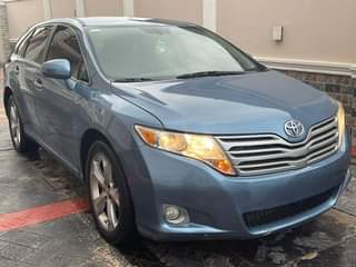 A picture of Few months used 2010 Toyota venza fullest option thumbstart power
