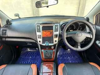 A picture of WhatsApp call 2557 6248 3424 TOYOTA HARRIER DXA Location DSM