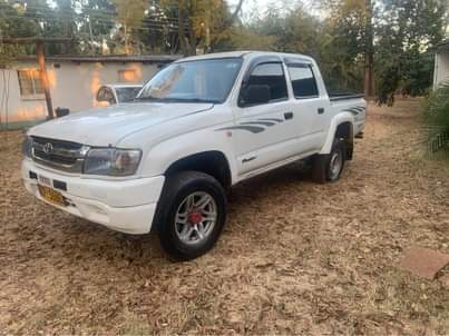 used toyota hilux