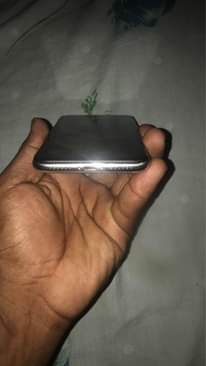 A picture of Iphone X