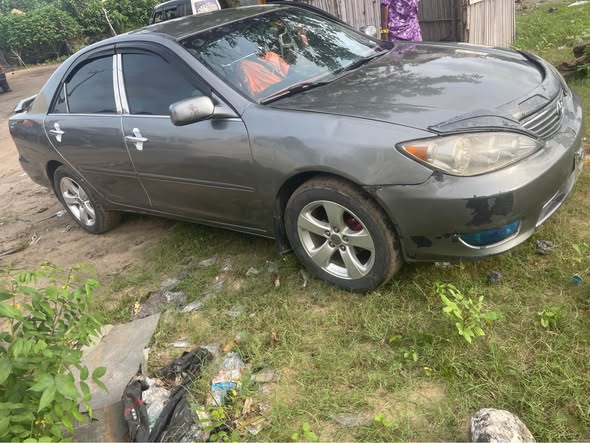 A picture of Toyota Camry 07043283348