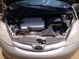 A picture of TOYOTA SIENNA 2009 Model