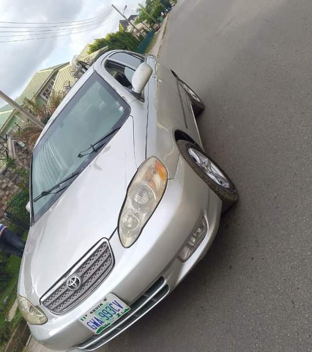 A picture of Distress 04 Corolla with everything working super sound engine gear