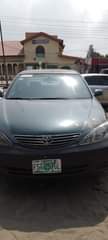 A picture of 2004 toyota camry