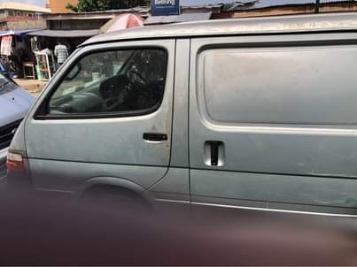 A picture of Direct tokumbo Toyota hiace bus from Singapore