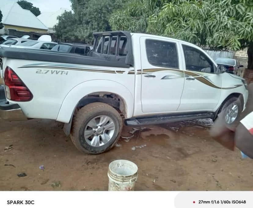 A picture of Hilux 2010 used
