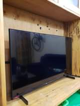A picture of CHIQ 32 FRAMELESS TV FREE TO AIR 320KUGX