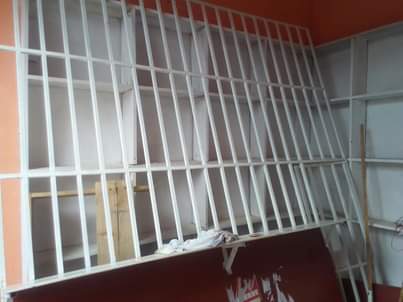A picture of Geti lakuweka mbele ya fremu Yako ya BIASHARA