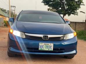 A picture of Quick sale OWNER NEEDS MONEY ASAP CLEAN USED HONDA CIVIC