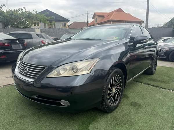A picture of Lexus es350 2009 model Preowned Tesla Price 8 5m Location