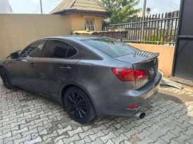 A picture of LEXUS IS250