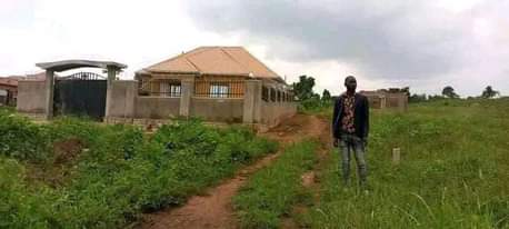 A picture of  3MILLION PLOT ON QUICK SALE Matugga kiwebwa Size 40x30ft