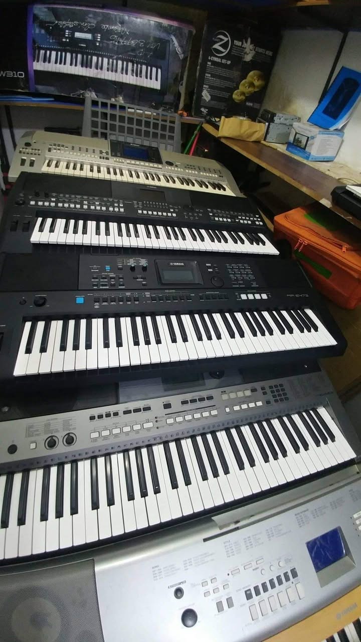 A picture of Keyboards 0708392737