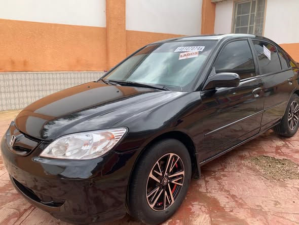 A picture of DISTRESS SALES HONDA CIVIC BANKER FULL 2005MODEL BELGIUM STANDARD UNTEMPERED