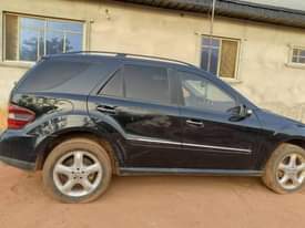 A picture of 2008 Benz ML350