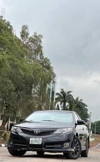 A picture of 2012 TOYOTA CAMRY