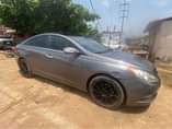 A picture of HYUNDAI SONATA 2012