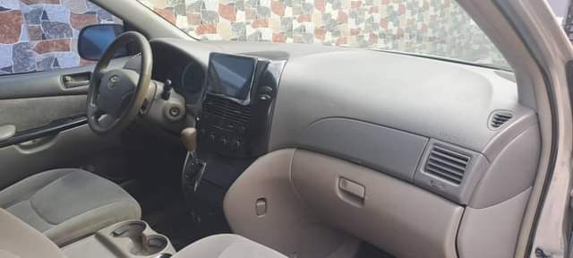 A picture of KING OF DISTRESS 2006 model Toyota Sienna LE Direct tokumbo