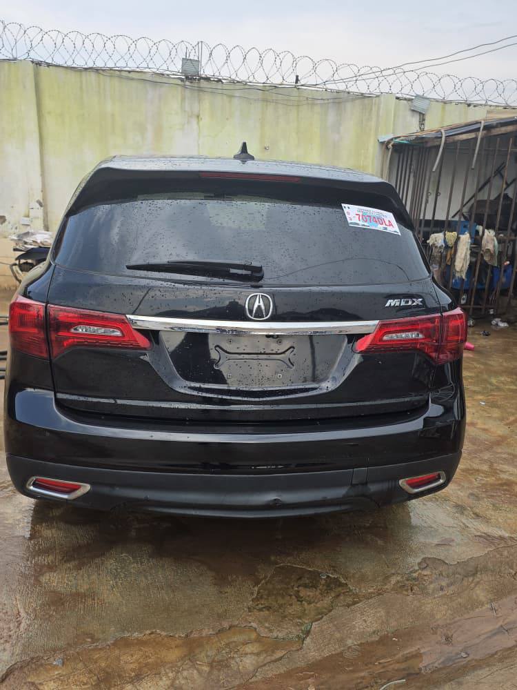 A picture of Acura MDX 2016 foreign used