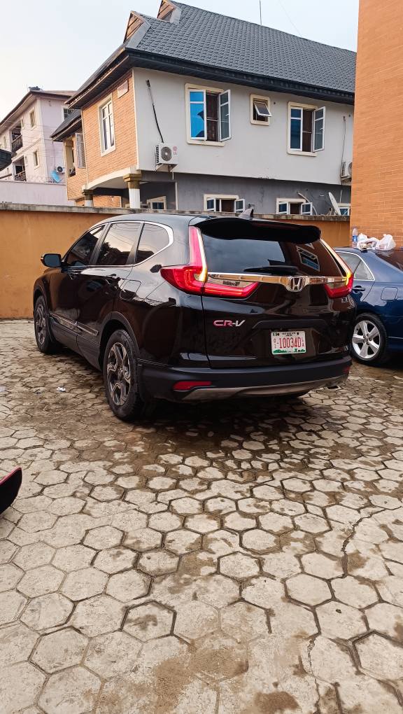 A picture of Honda CRV 2018 26M