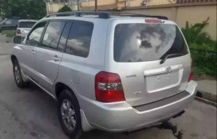 A picture of Toyota highlander