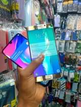 A picture of Samsung S6 edge plus duos na Tekno Phantom 9