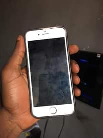 A picture of iPhone 6plain