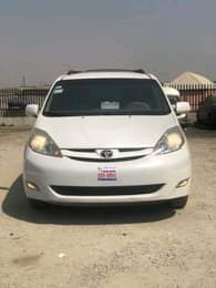 A picture of TOK S STANDARD An Extremely Clean FIRST BODY Toyota Sienna