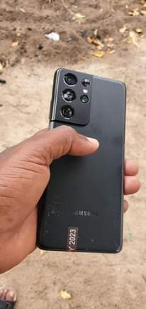 A picture of Samsung s21 uttra