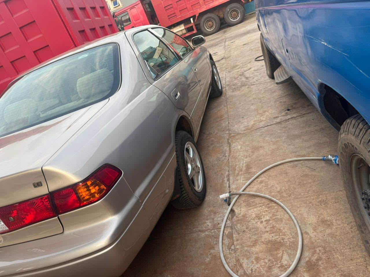 A picture of Toyota Camry 2000 Tiny Light
