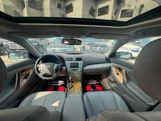 A picture of Super Excellent Toyota Camry 2007 XLE TOKS STANDARD Leather seats