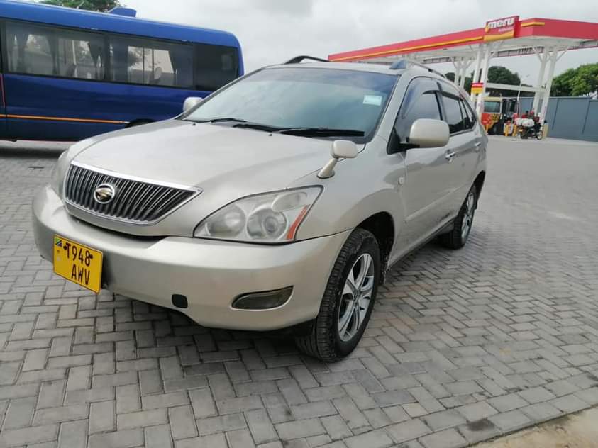 A picture of Toyota harrier