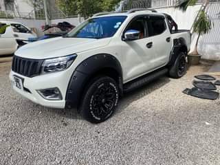 nissan navara