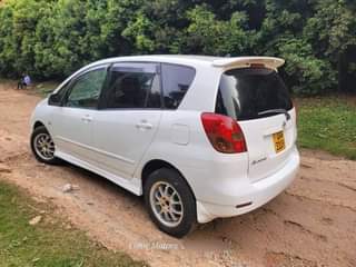 A picture of 2004 TOYOTA SPACIO 7 SEATER