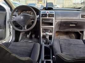 A picture of Very clean Belgium standard Peugeot 307 Normal hand with sound