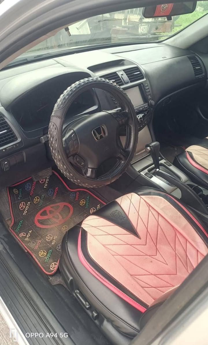A picture of Honda accord 2005