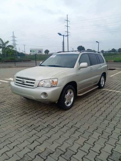 A picture of 2006 Toyota Highlander 2006 Front
