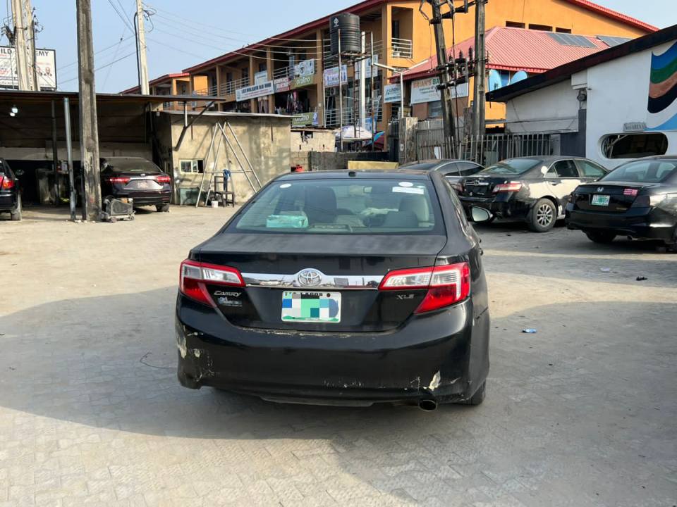 A picture of Distress Camry 2013