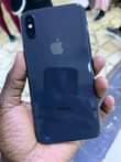 A picture of iPhone x 256gb storage no fault